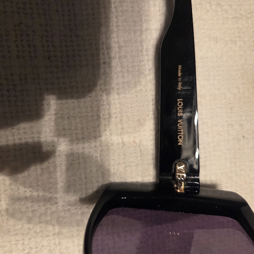 Louis Vuitton Sunglasses with Case. Full Inclusion W/COA - Picture 3 of 13